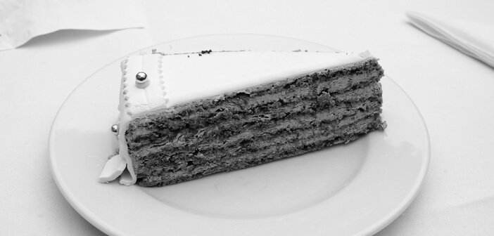 Wedding Cake Black and White